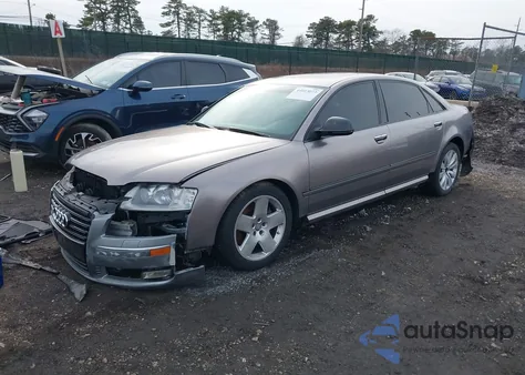 2010 Audi A8 L 4.2 из США, поврежденный, VIN WAURVAFA8AN005690